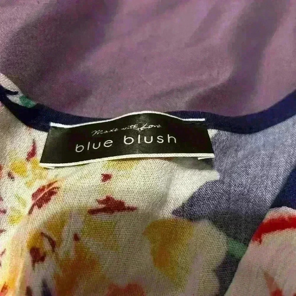 Blue Blush floral romper with belt size  small like new - Picture 3 of 5